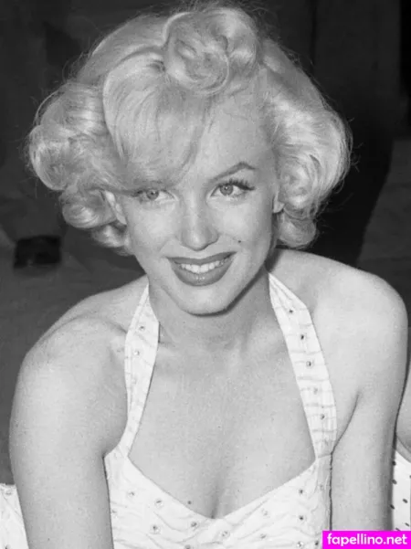 Marilyn Monroe 1 OnlyFans Thumbnail #630iN0ebAk