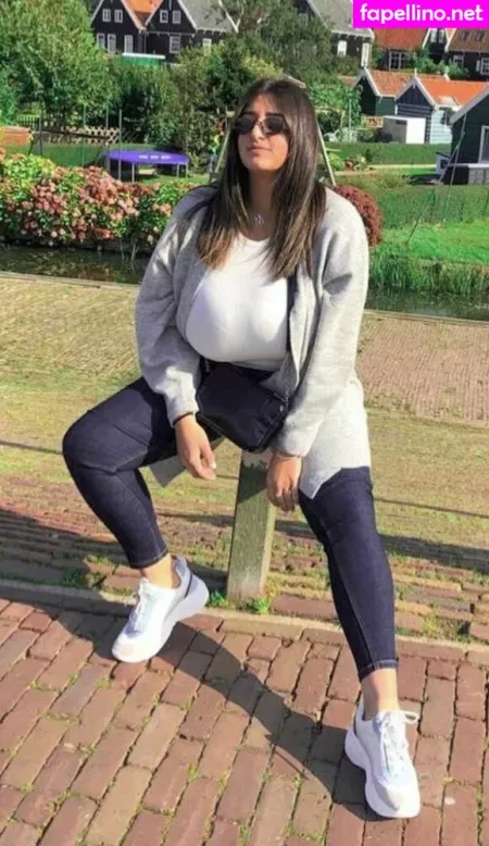 Marin Elbaz OnlyFans Thumbnail #6dESaU269x