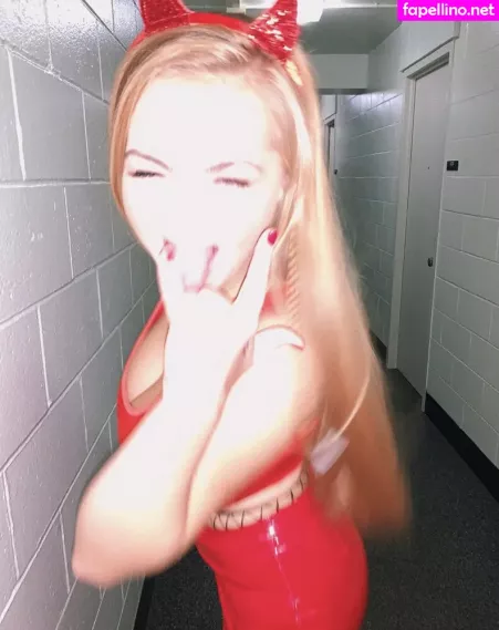 Marina Brooks OnlyFans Thumbnail #NbjcPU6Zke