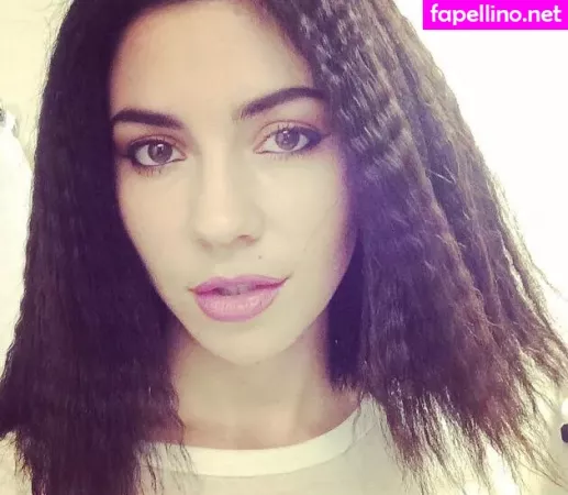 Marina Diamandis OnlyFans Thumbnail #FtL8mGJKPP