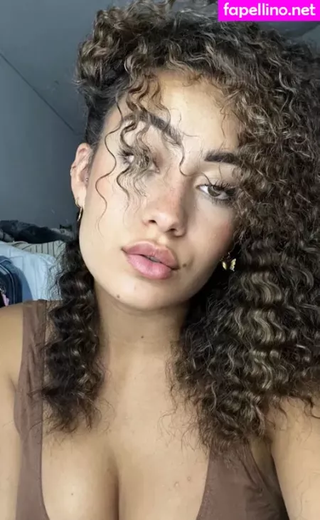 Marina Rivers OnlyFans Thumbnail #X7UjjDMxFJ