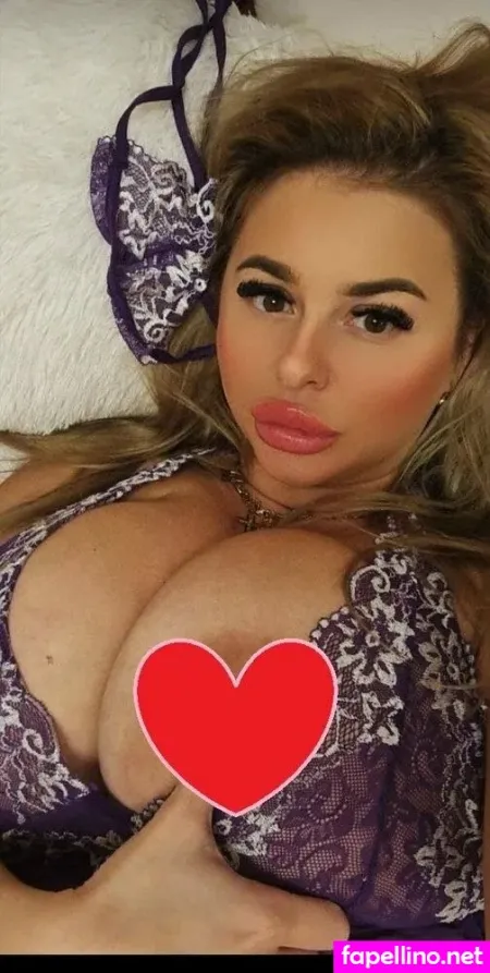 Marinajuicyblonde OnlyFans Thumbnail #A3zN5YtI1A