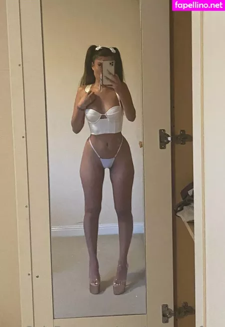 Marinamayafree OnlyFans Thumbnail #mUNFpF6yJR