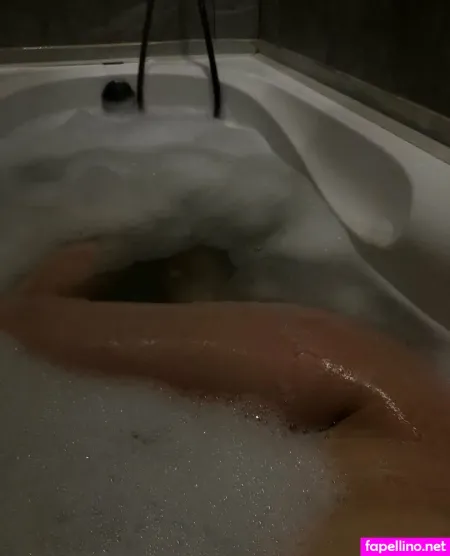 Marinamonroefree OnlyFans Thumbnail #0hyjFvB3u0