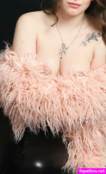 Marinamonroefree OnlyFans Thumbnail #3ayAFjcD8z