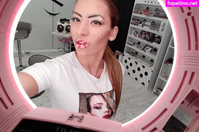 Marinela Adalbertova OnlyFans Thumbnail #y6ESYUhlA2