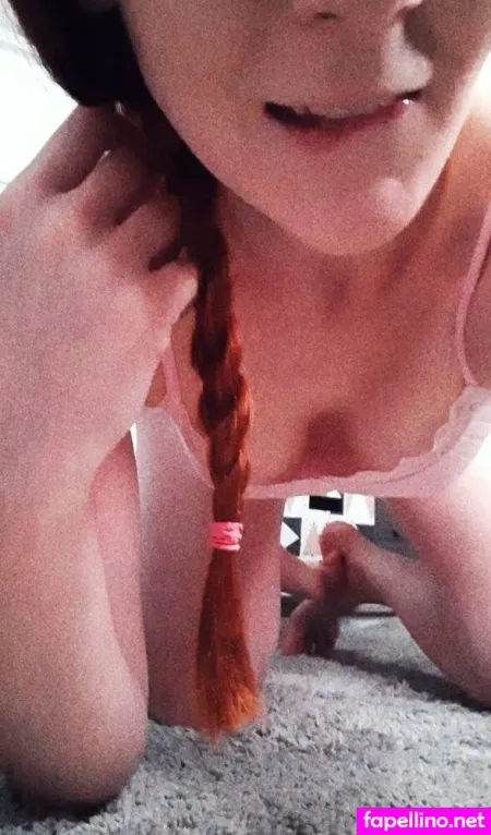 Marinkaredhead OnlyFans Thumbnail #p7Oso8o0gl