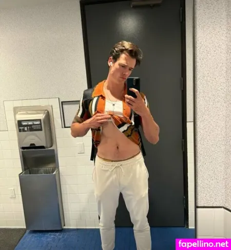 Marioadrionfree OnlyFans Thumbnail #WOBfNPEY4y