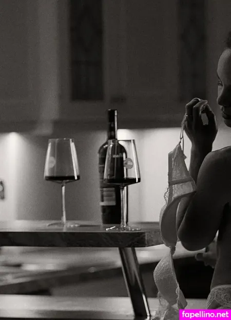 Mariouge 1 OnlyFans Thumbnail #0Zdd4J8VsU