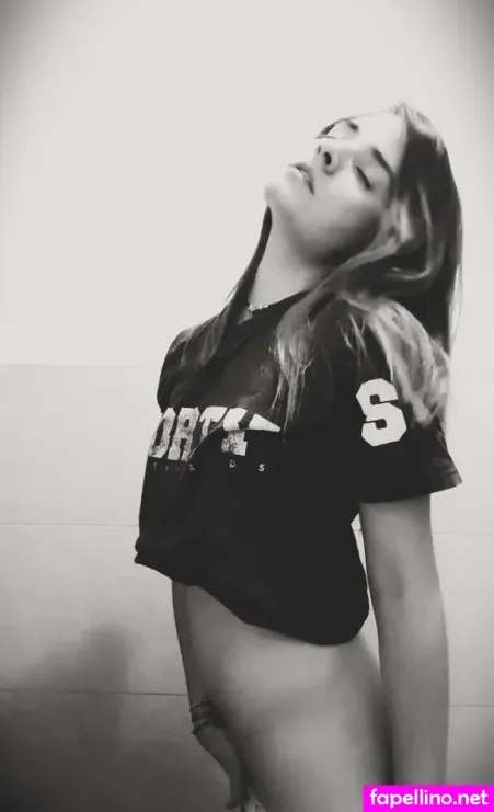 Maripaez 1 OnlyFans Thumbnail #KRd0UuAzes