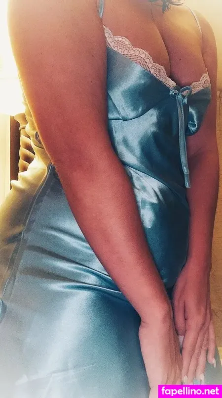 Marirose21 OnlyFans Thumbnail #luLwUBDjB9