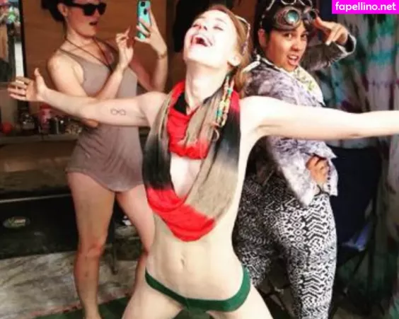 Marisha Ray OnlyFans Thumbnail #oVMYitGYnI