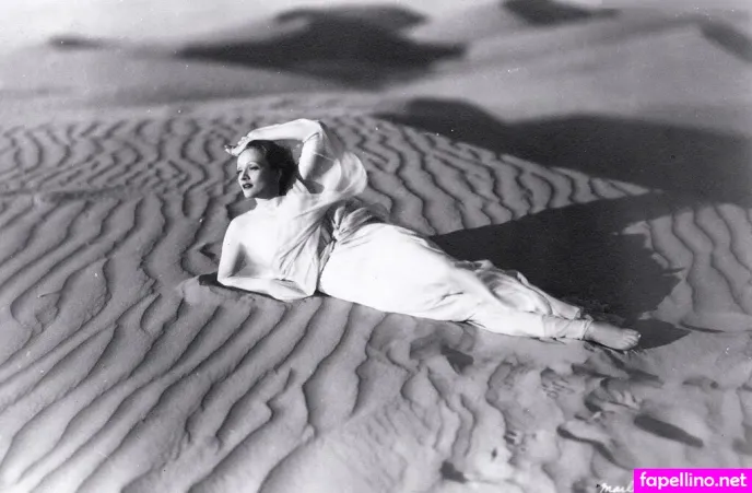 Marlene Dietrich OnlyFans Thumbnail #bv9AbTsYol