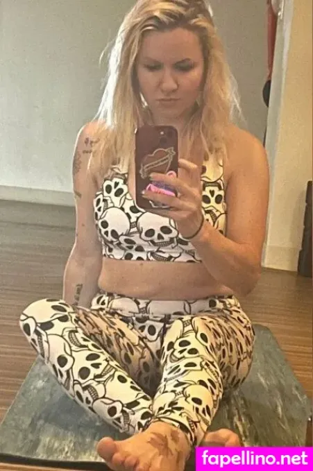 Marlyn Merlot OnlyFans Thumbnail #5exfZP6NAG