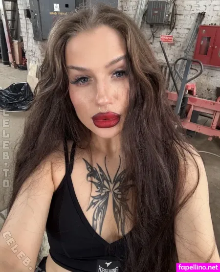 Marlynrobertsen OnlyFans Thumbnail #0q8Z3Ut7xO