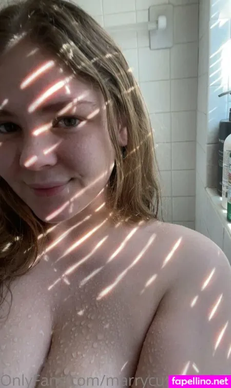 Marrycustomzfree OnlyFans Thumbnail #4xRA2KcrC2