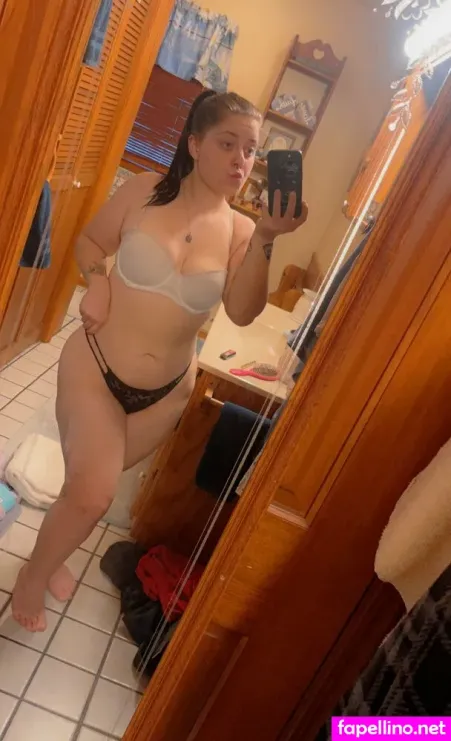 Marryjane200297 OnlyFans Thumbnail #2rckCDmaVU