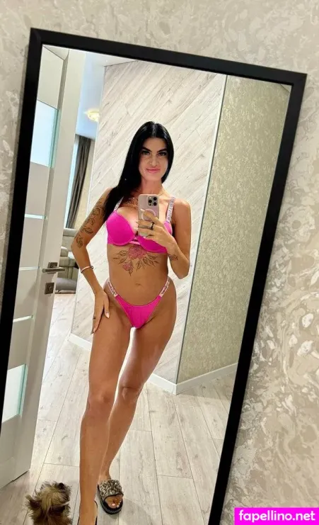 Marta Dream Girl OnlyFans Thumbnail #8HSyymprG2