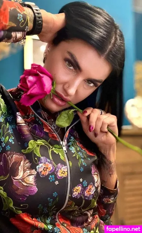 Marta Dream Girl OnlyFans Thumbnail #YI5lKHzzmL