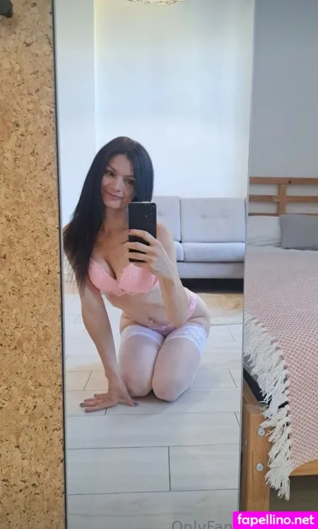 Martapeonly7 OnlyFans Thumbnail #M1BhzCkdUl