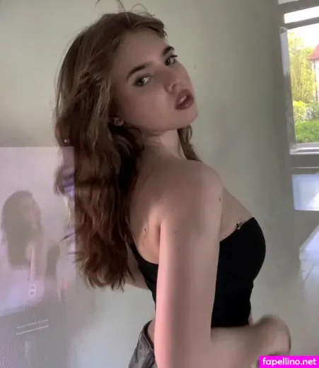 Martasharman OnlyFans Thumbnail #LeG6CY6xkt