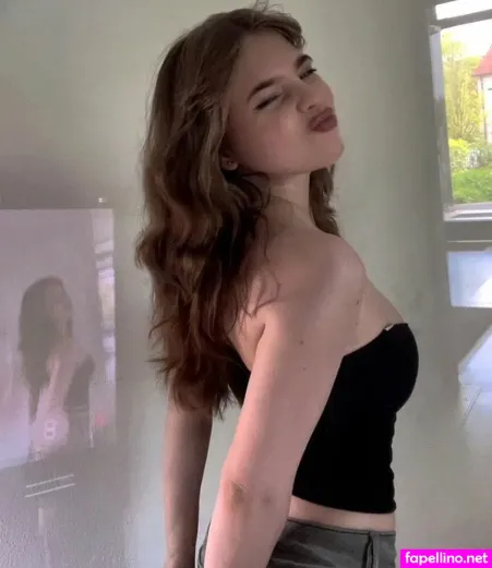 Martasharman OnlyFans Thumbnail #X3LlIsKMMm