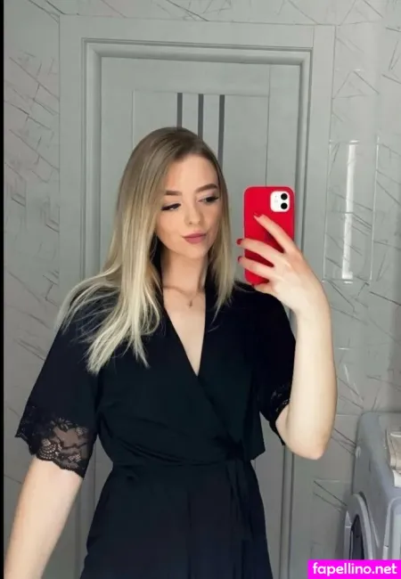 Martaswarowski OnlyFans Thumbnail #3doZuDztY9