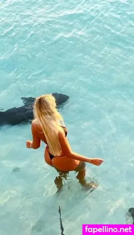 Martha Armitage OnlyFans Thumbnail #QmLlirFbBC