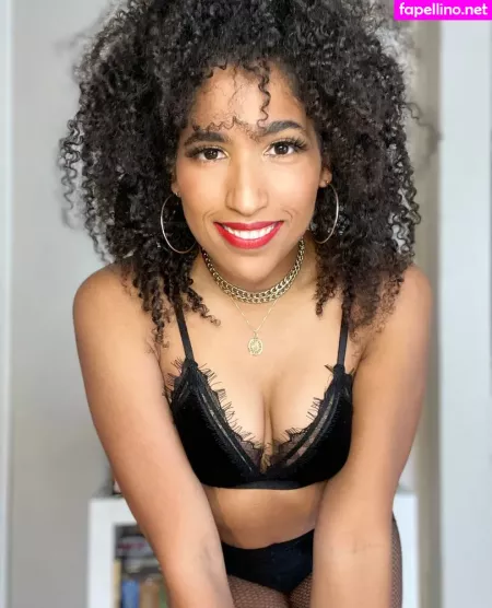 Marti Belle OnlyFans Thumbnail #Lz2hrITZRY