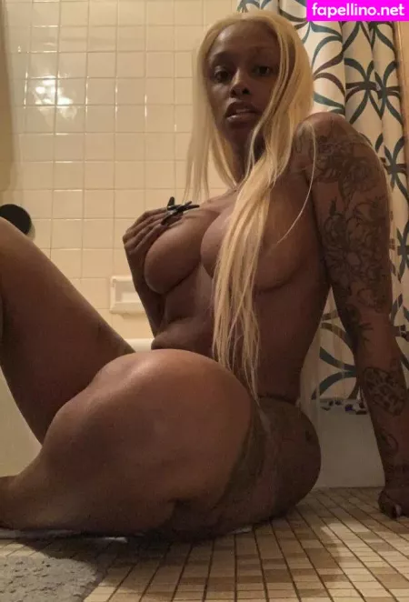 Martian Princess OnlyFans Thumbnail #6NzNriqaGe
