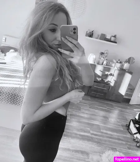 Martiinkaaa OnlyFans Thumbnail #7n5YzX1bfV