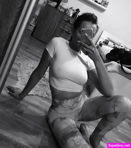 Martiinkaaa OnlyFans Thumbnail #f3lRZ0C6it