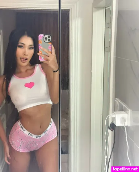 Martina Chen 14 OnlyFans Thumbnail #H2ED0M27Nt