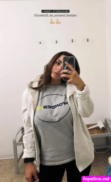 Martina L OnlyFans Thumbnail #NrZc6RUe85