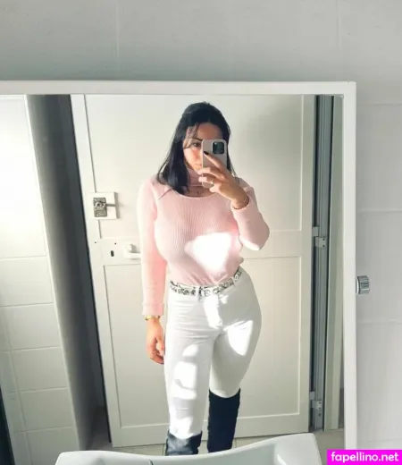 Martina L OnlyFans Thumbnail #Wpo9sAwbeO