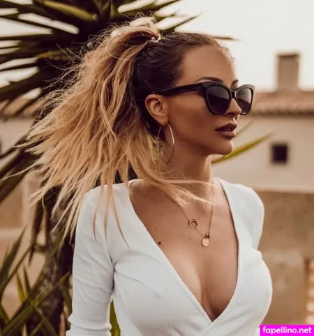 Martina Lackner Ehem Barbierella OnlyFans Thumbnail #f2iWLbZY8y