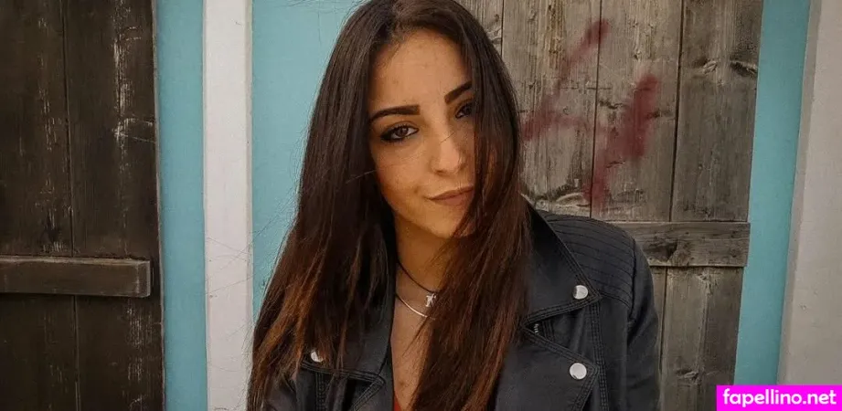 Martina Lucarelli OnlyFans Thumbnail #mpBxCViY3R