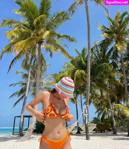 Martina Socrate OnlyFans Thumbnail #0c4CKv2I1P