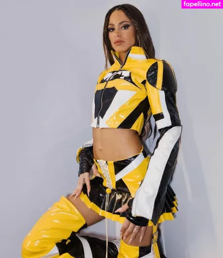 Martina Stoessel OnlyFans Thumbnail #0uGHR6dpug
