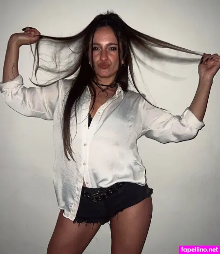 Martinaarias OnlyFans Thumbnail #aGt2MxuXXN