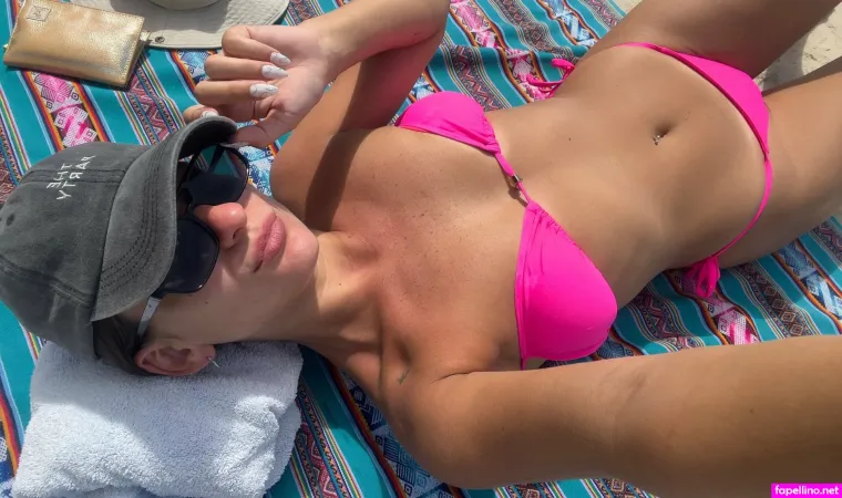 Martinaarias Main Profile Photo