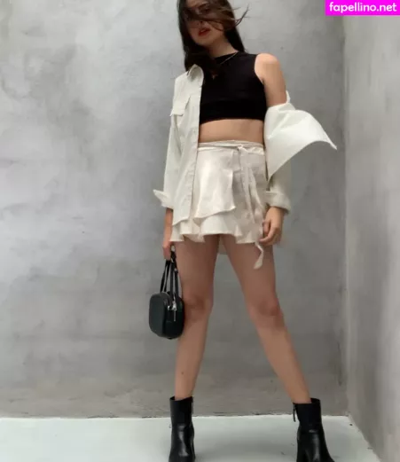 Martresequis OnlyFans Thumbnail #Kq0DSXqJ0M