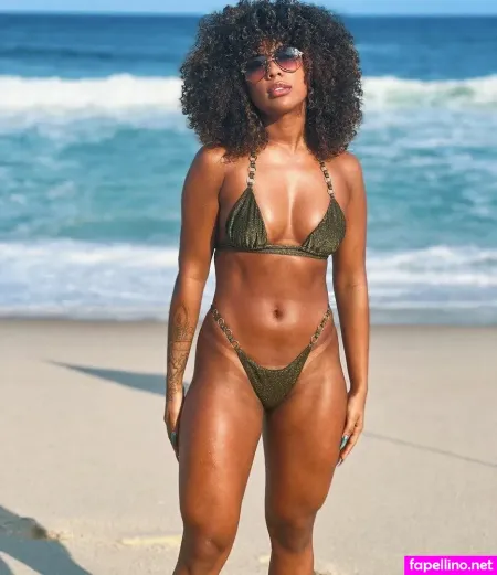 Marvvila OnlyFans Thumbnail #KJBwYfmHFq