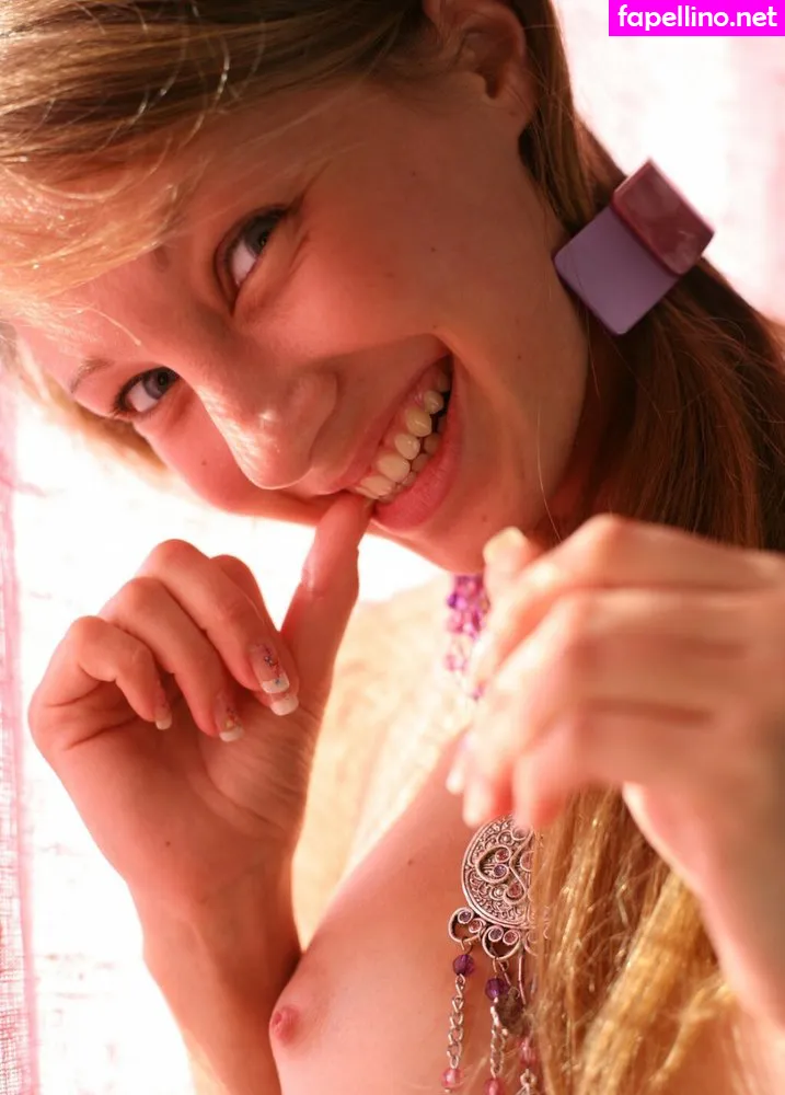 Masha, mary.berry.karamely, mary_karamely, mashadiduk Nude Leaked OnlyFans Photo #LFlL4G7XKS