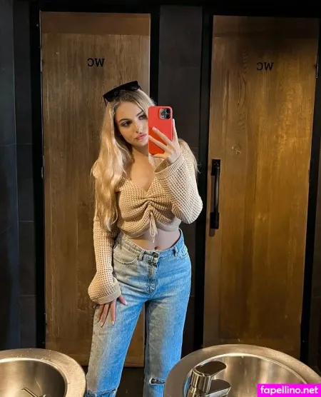 Mary Faraay OnlyFans Thumbnail #FRg2aBduWg