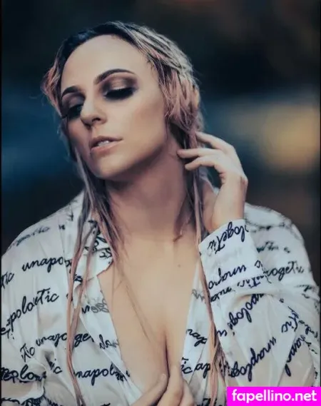 Mary Fredette OnlyFans Thumbnail #wYR7uvfEM4