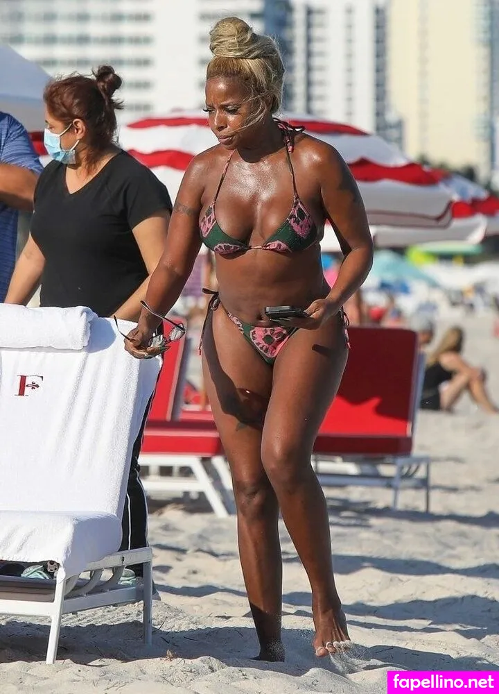 therealmaryjblige Nude Leaked OnlyFans Photo #0XMNxG3ffj