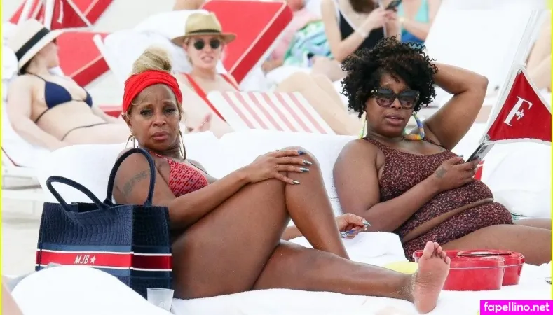 Mary J Blige Main Profile Photo