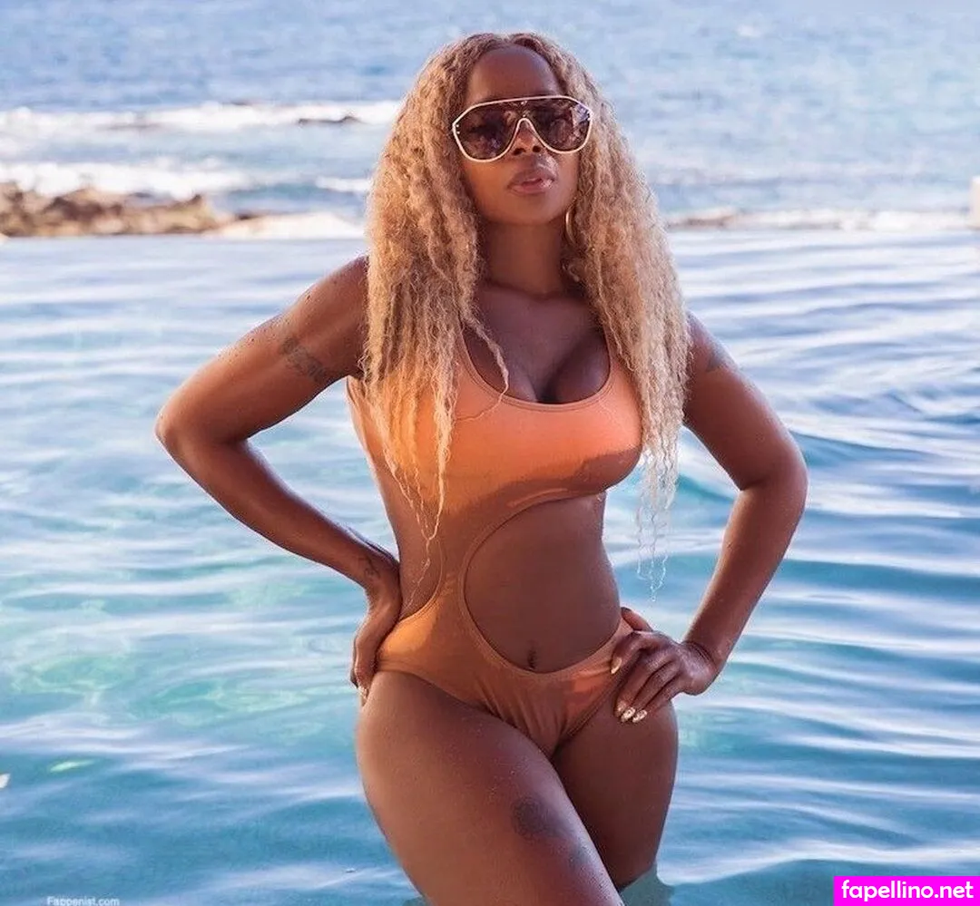 therealmaryjblige Nude Leaked OnlyFans Photo #HThhCZ7NJ3