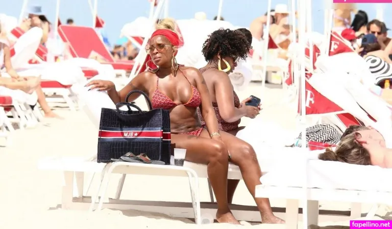 Mary J Blige OnlyFans Thumbnail #qDEyTtHQwG